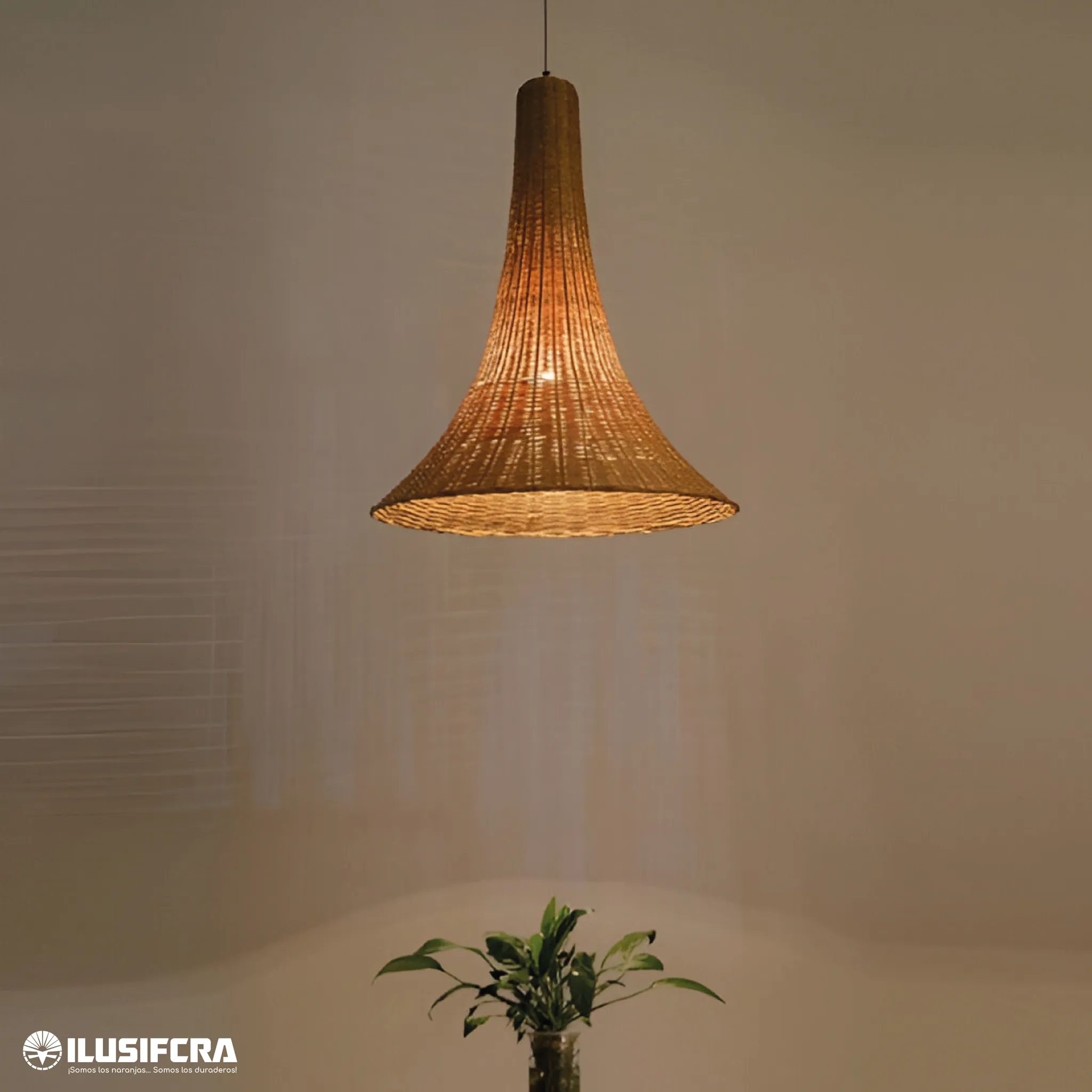 LÁMPARA DE COLGAR MIMBRE ESTILO CÓNICA 3038 — Lámparas de mimbre | Centro de Iluminación San Carlos