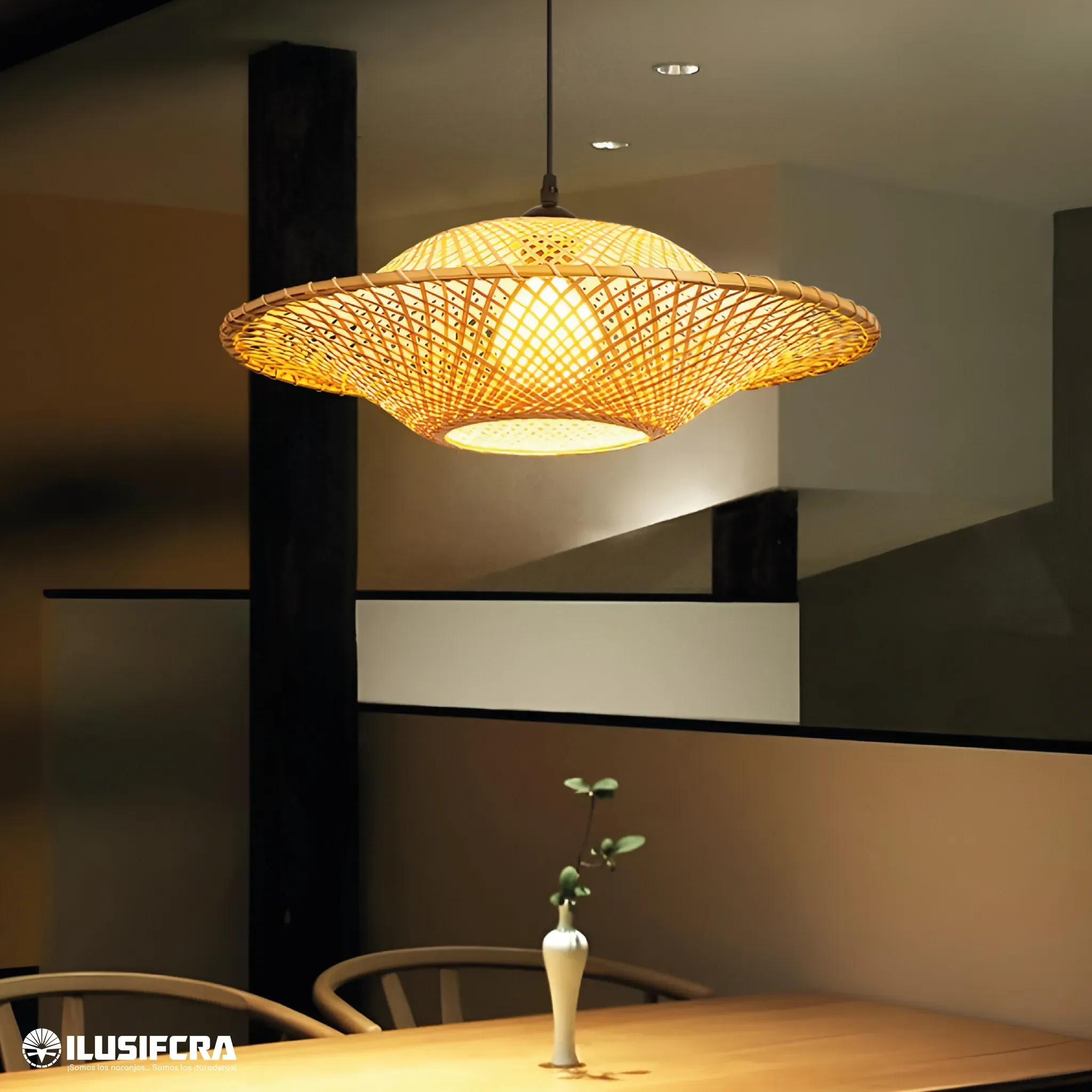 LAMPARA DE COLGAR MIMBRE ESTILO UFO 3037 — Lámparas de mimbre | Centro de Iluminación San Carlos