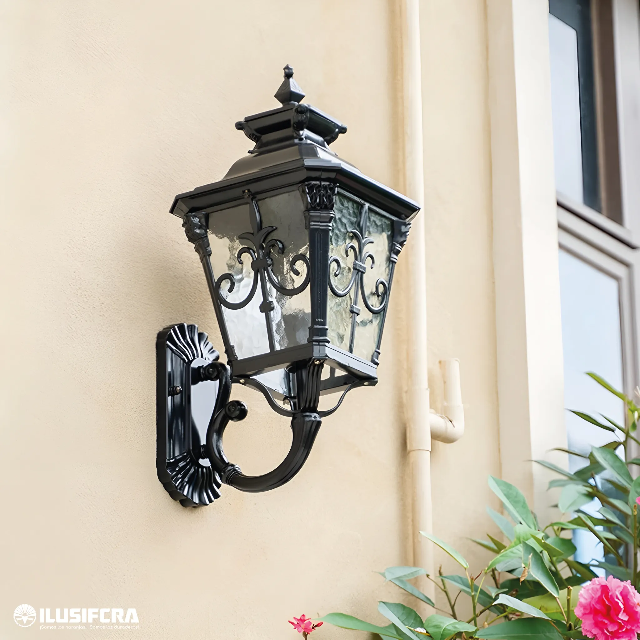 FAROL DE PARED NEGRO 2070 — Lámparas para Exterior | Centro de Iluminación San Carlos